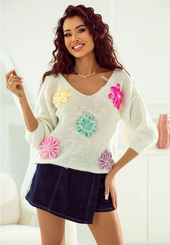 sweter w kwiatki