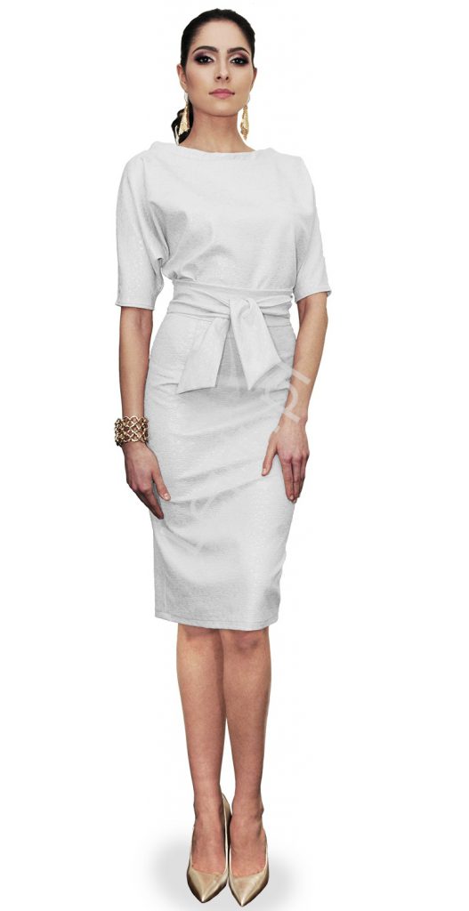 Biała krótka sukienka