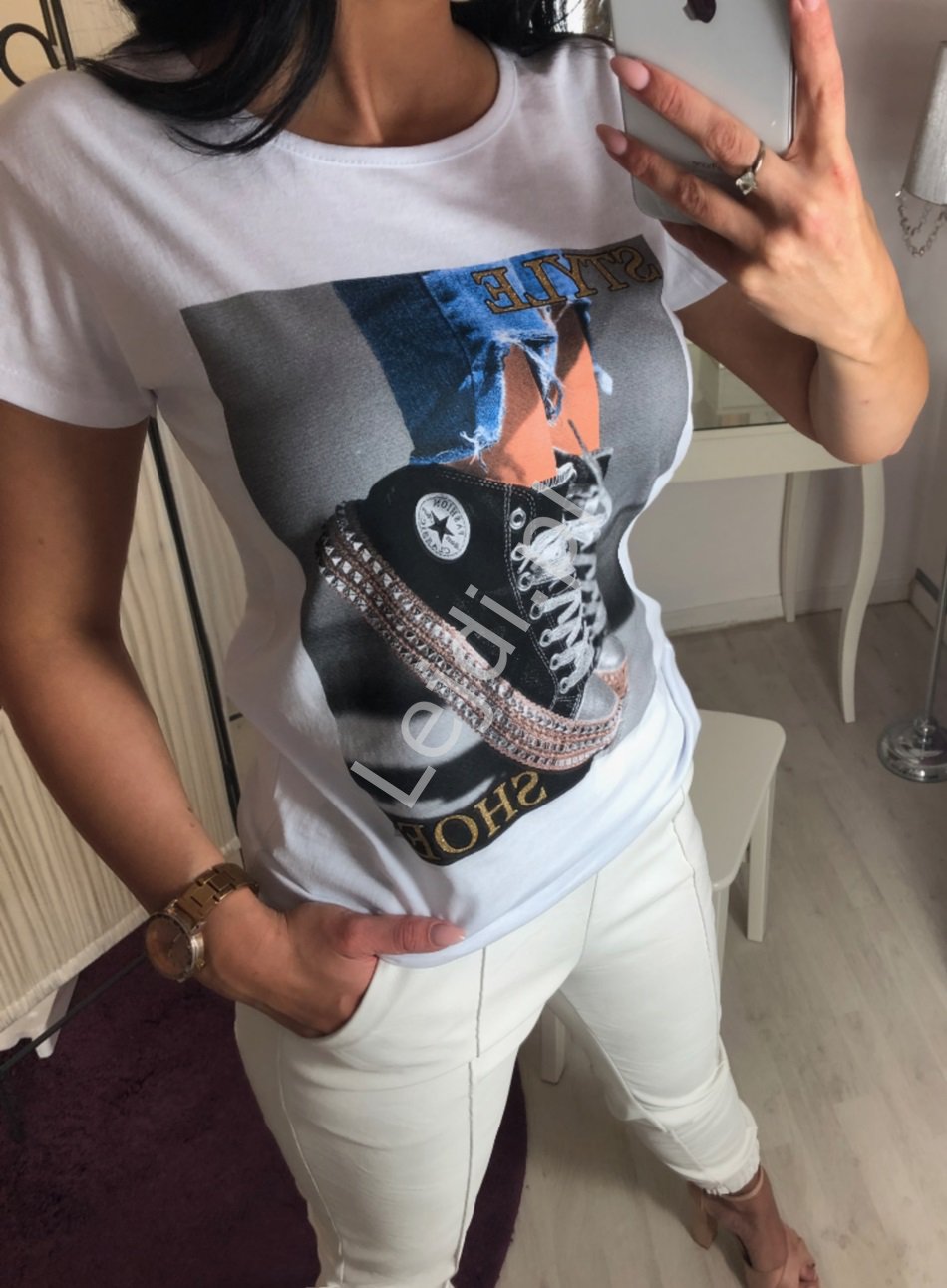 Bawełniana koszulka z trampkami, biały t-shirt shoes - Lejdi