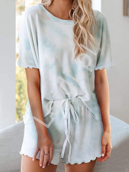 Błękitno biały komplet damski w stylu tie dye, koszulka i szorty