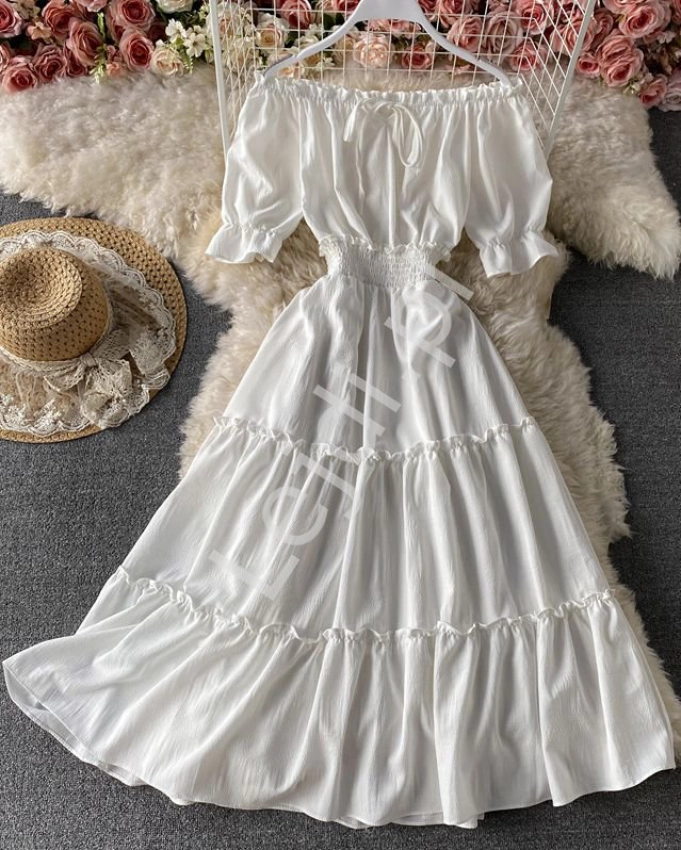 biała sukienka na lato