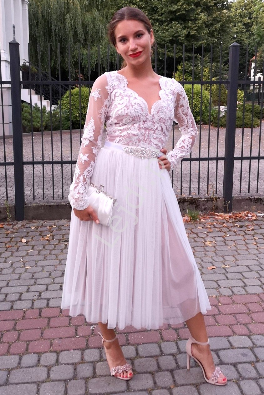 Biała oryginalna sukienka ślubna z podszewką brudno różową, Rene