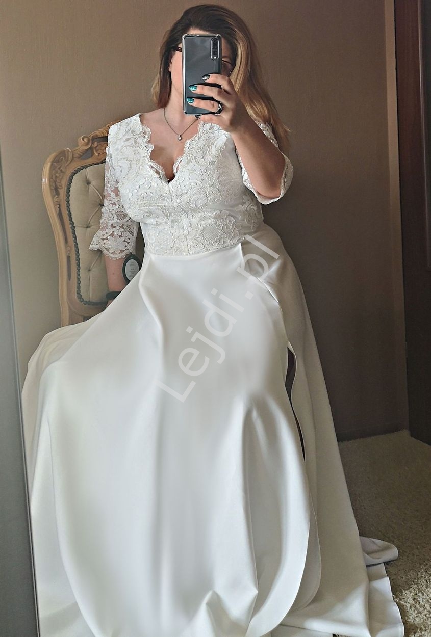 Ślubna suknia plus size w kolorze ecru z koronkową górą zdobioną cekinami - Crystal 
