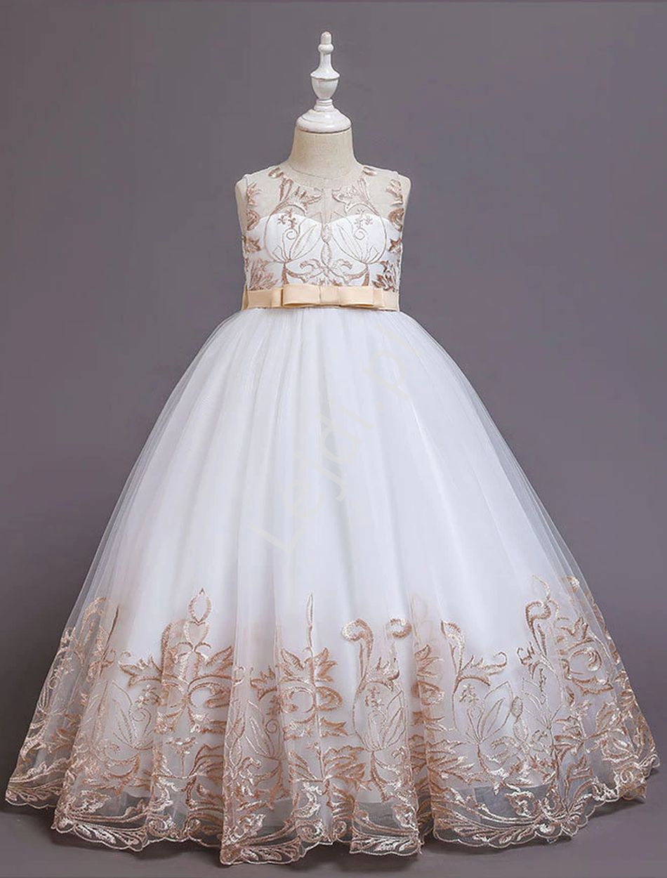Biała sukienka dla dziewczynki z beżowymi ornamentami 8016