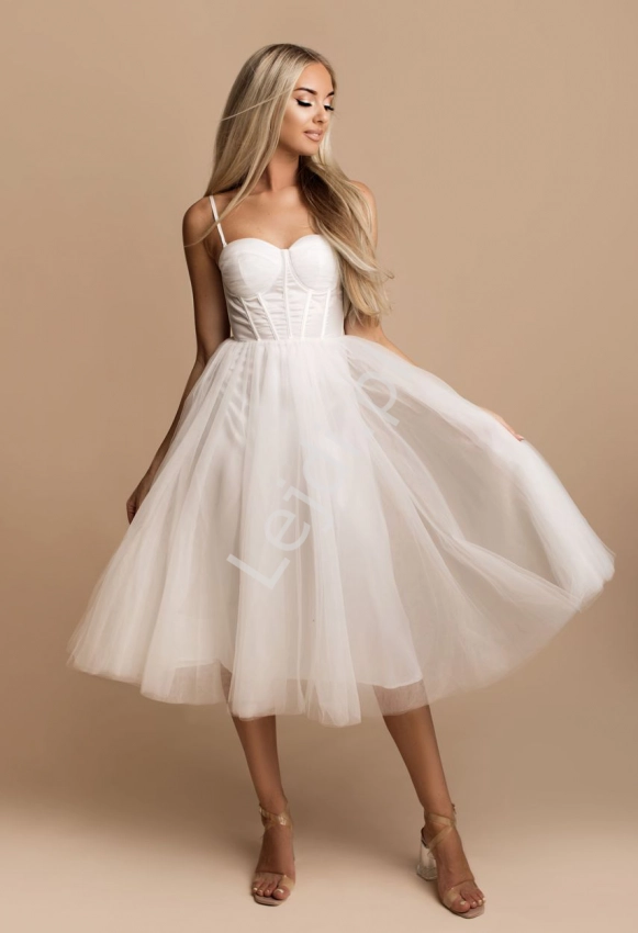 Biała sukienka midi w białym kolorze, tiulowa sukienka rozkloszowana 2327