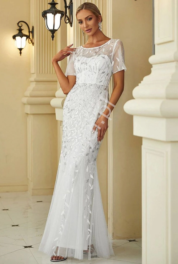 Biała suknia ślubna z cekinowym zdobieniem 7707