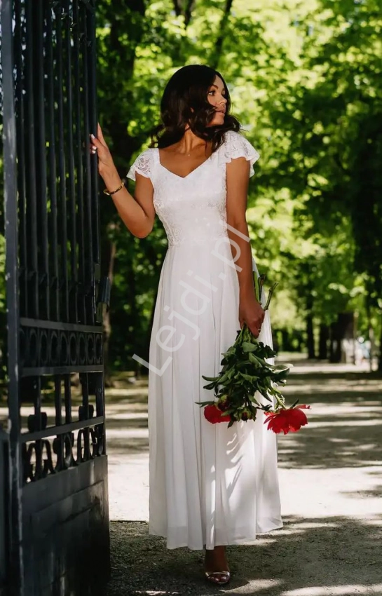 Biało kremowa sukienka ślubna w romantycznym stylu Nela KM351