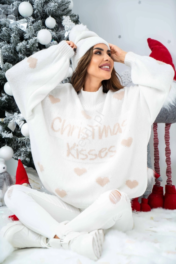 Biały sweter świateczny Christmas Kisses z beżowymi serduszkami  6203