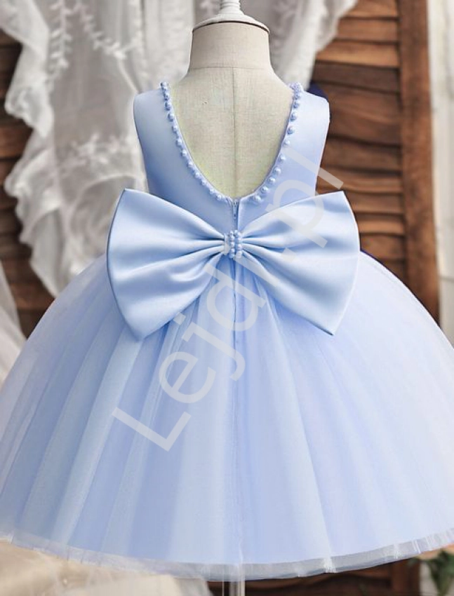Błękitna sukienka dla dziewczynki z perełkami 225