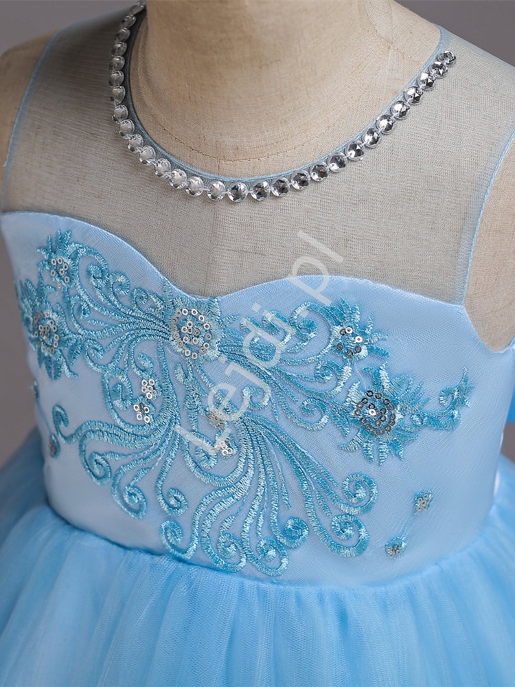 Błękitna tiulowa sukienka dla dziewczynki z cekinami i haftem  561