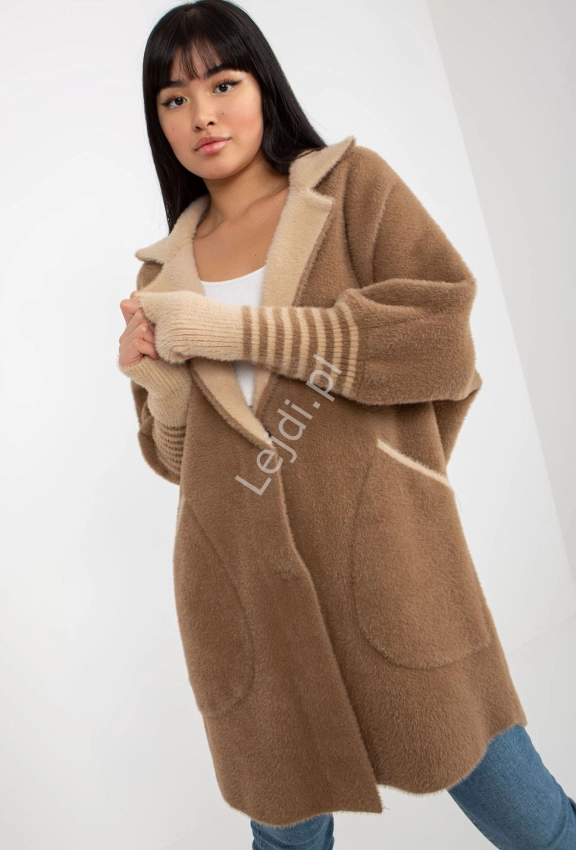 Brązowa Alpaka  z beżowymi wstawkami , ciepły płaszcz, kurtka Alpaka