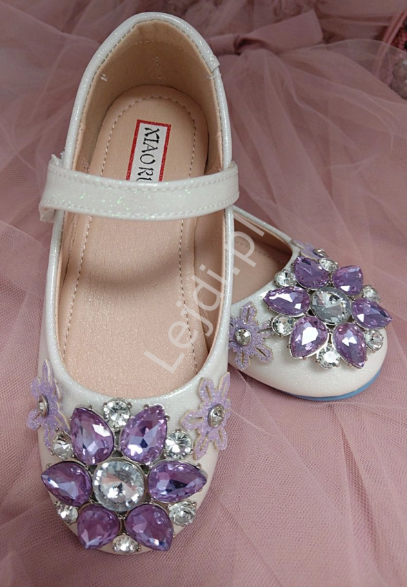 Brokatowe białe buty z kryształkami  LK-3