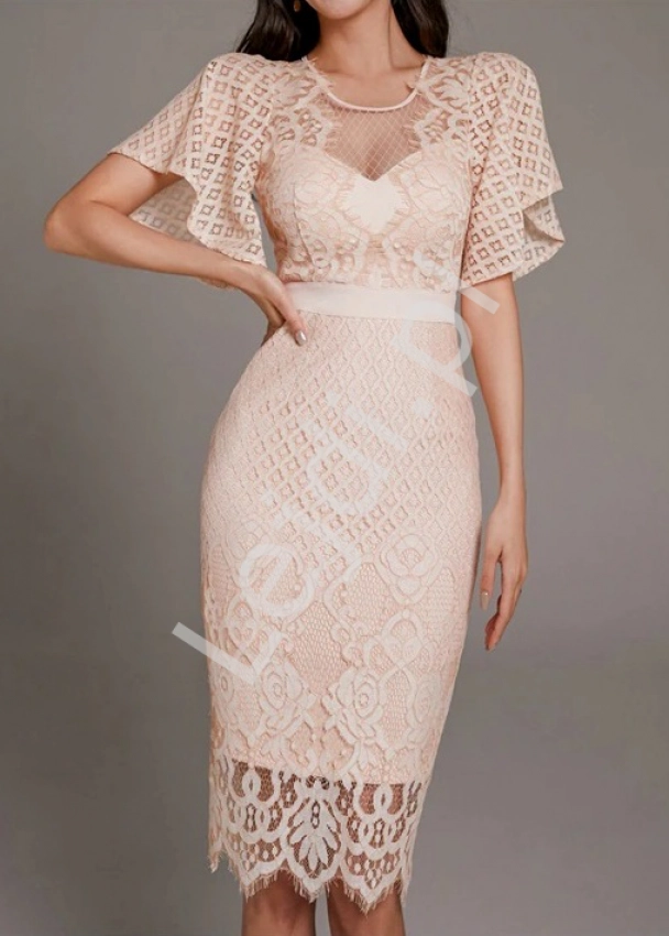 Brzoskwiniowa koronkowa ołówkowa sukienka na komunie, wesele, chrzest 3017 