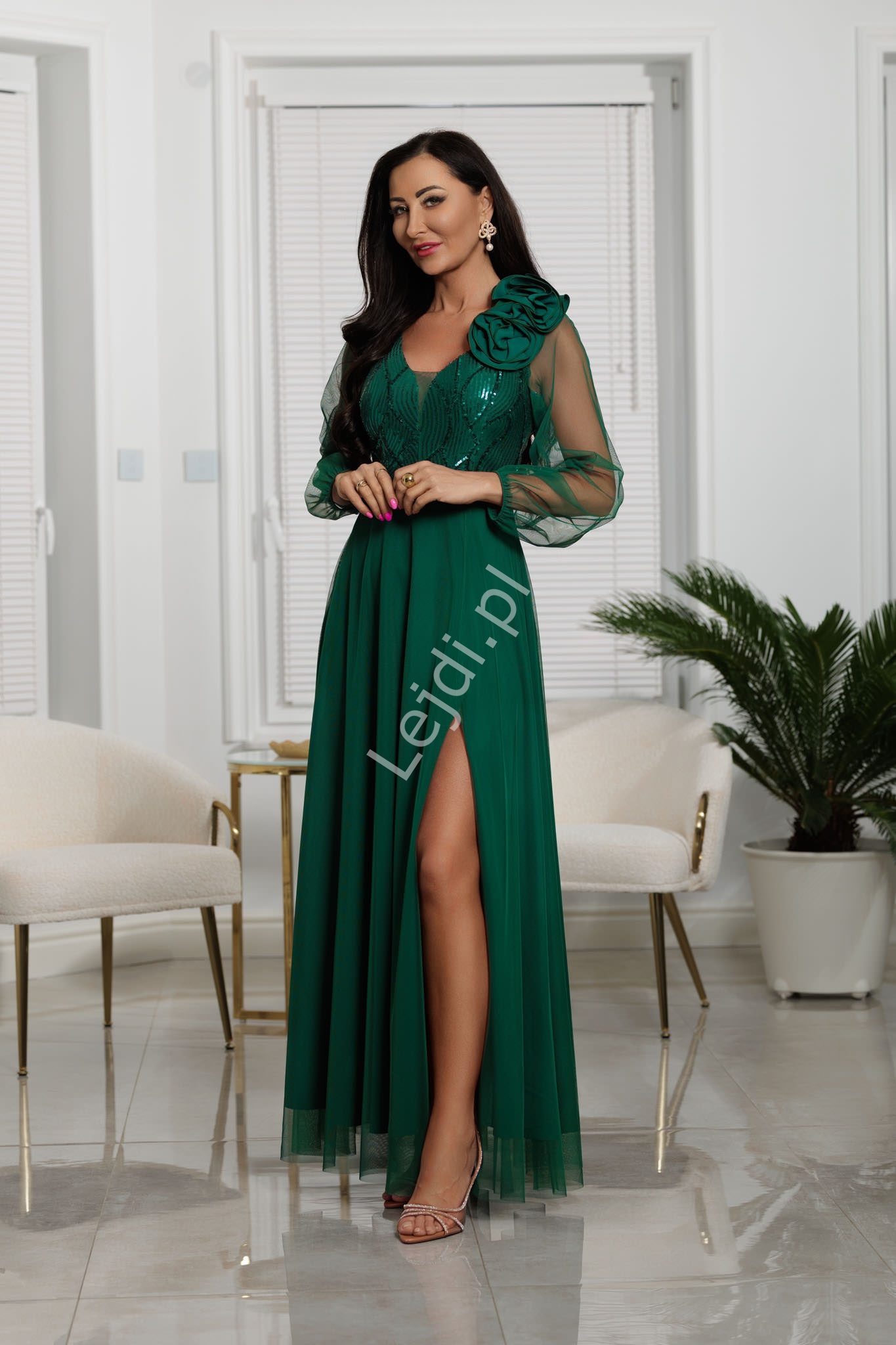 Butelkowo zielona sukienka wieczorowa z długim rękawem na karnawał, studniówkę Stella Polski Producent