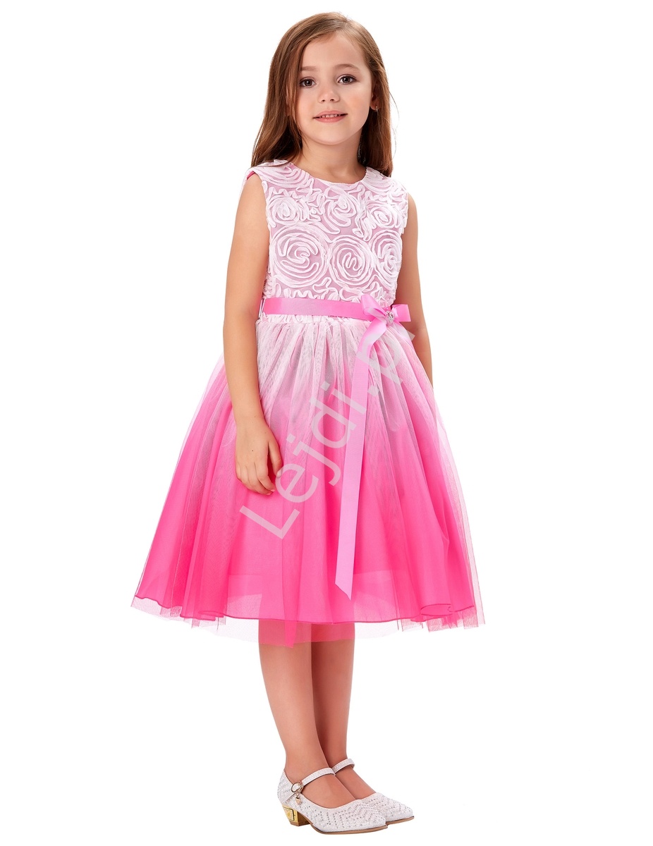 Cieniowana różowo biała sukienka w róże dla dziewczynki 
