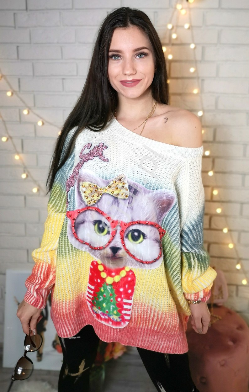Cieniowany dziergany sweter z kotem z kryształkami