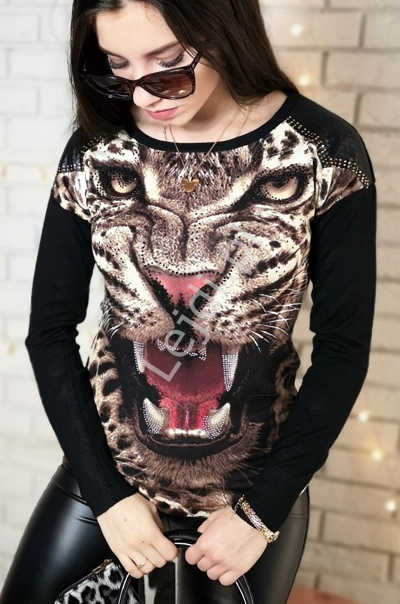 Sweterek z tygrysem zdobiony kryształkami
