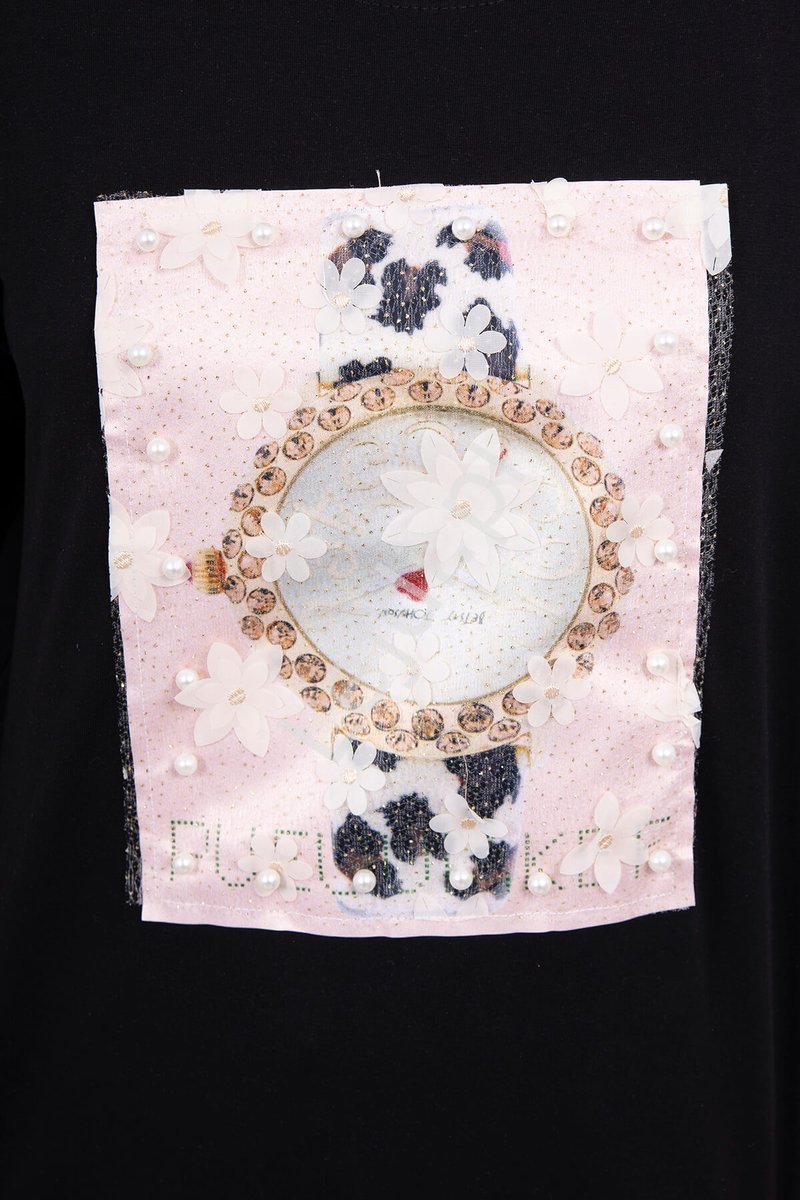 Czarna bluzka z zegarkiem zdobiona perełkami i kwiatkami 3D