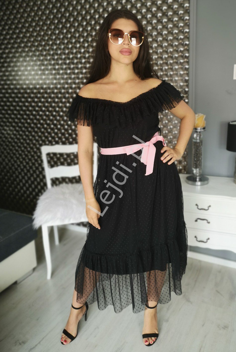 Czarna tiulowa sukienka midi w groszki, Tiana