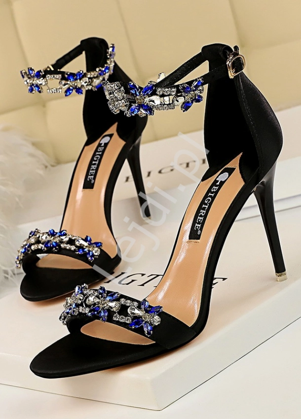 Czarne sandałki z niebieskimi kryształkami , buty na studniówkę, wesele 0250