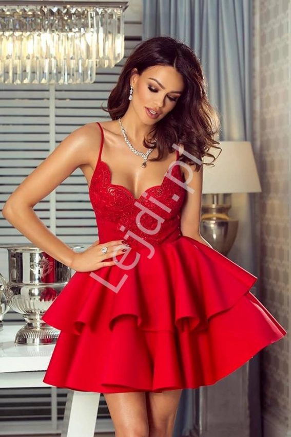 Czerwona sukienka piankowa z koronkową górą-  Leila