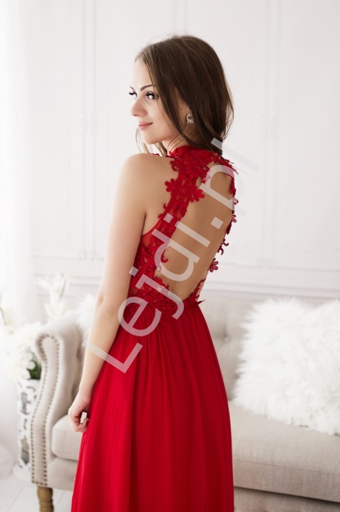 Czerwona suknia wieczorowa z kwiatami 3D 