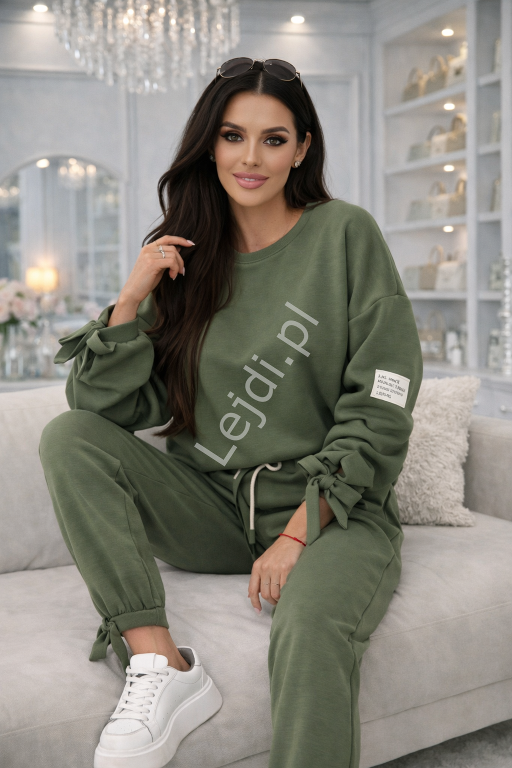 Dres damski khaki z wiązanym ściagaczem 7841