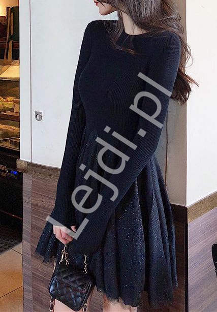 Dzianinowa czarna sukienka z brokatem 4215 - Lejdi