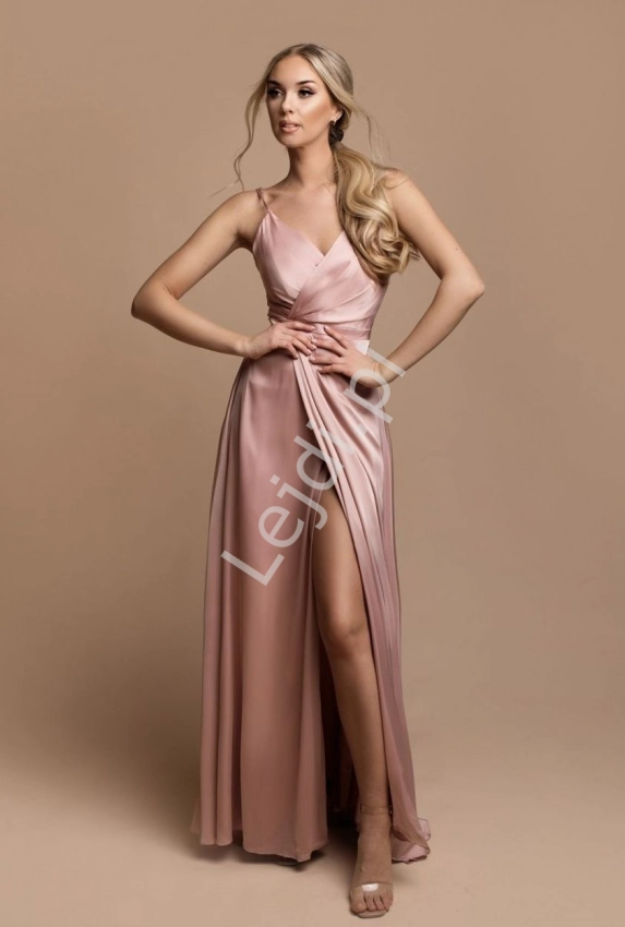 Elegancka satynowa sukienka wieczorowa w różowym kolorze