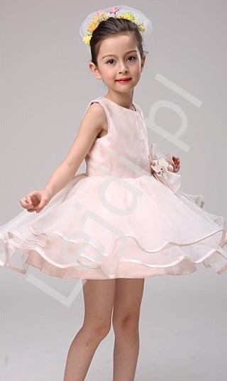 Elegancka sukienka dla dziewczynki w kolorze beż