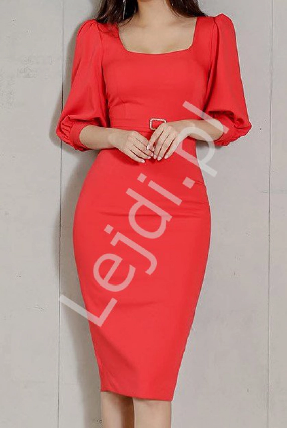 Elegancka sukienka ołówkowa w kolorze makowej czerwieni 7266
