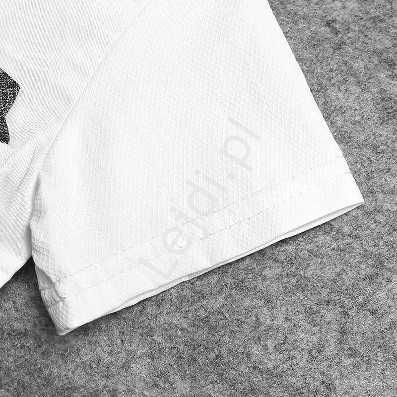 Elegancki biały rampers garnitur z muszką 0176