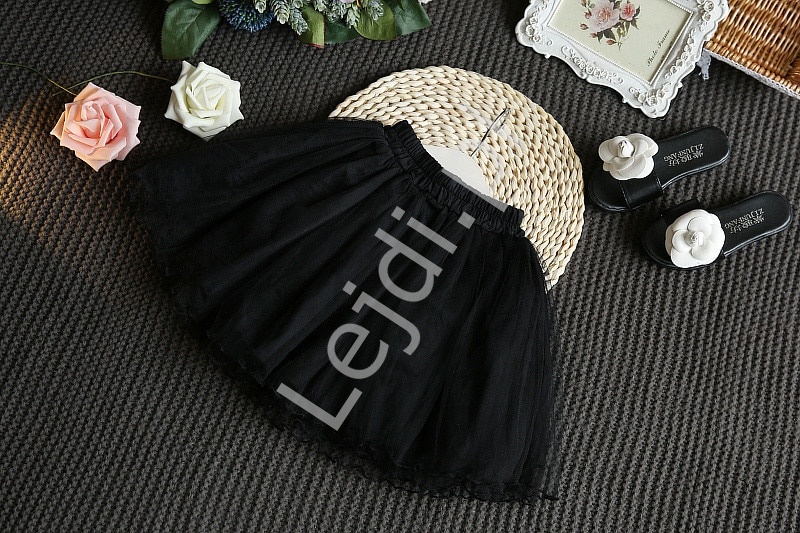 Elegancki galowy komplet dla dziewczynki, czarna spódniczka i biała koszula 420