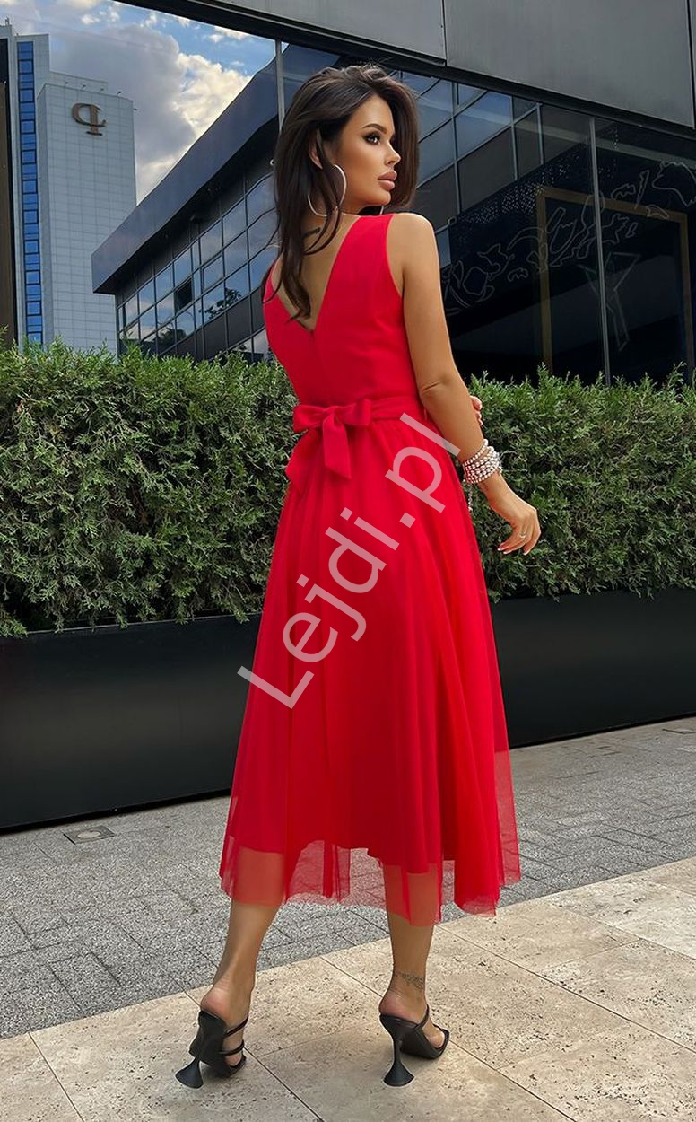 Fenomenalna sukienka midi z zwiewnego tiulu, czerwona HB268