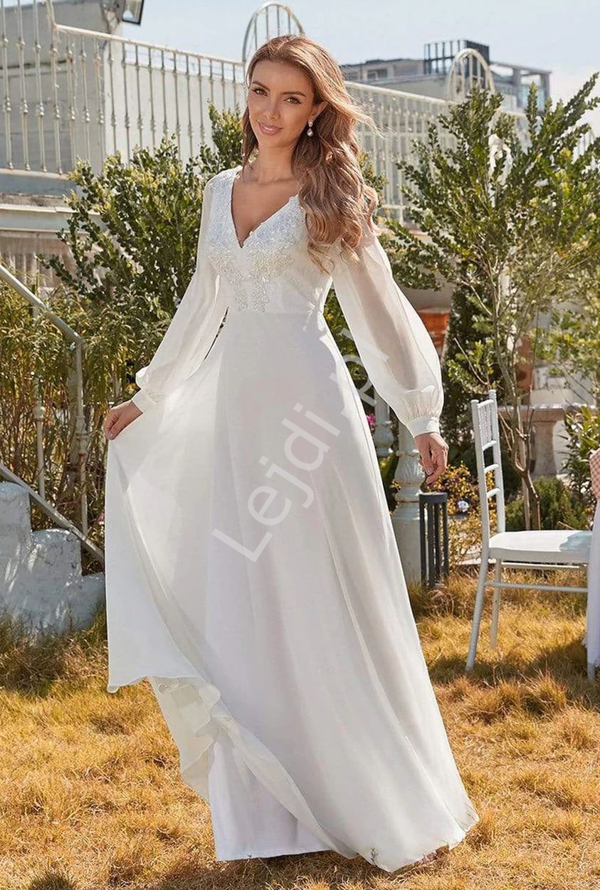 Fenomenalna suknia ślubna z zwiewnym długim rękawem