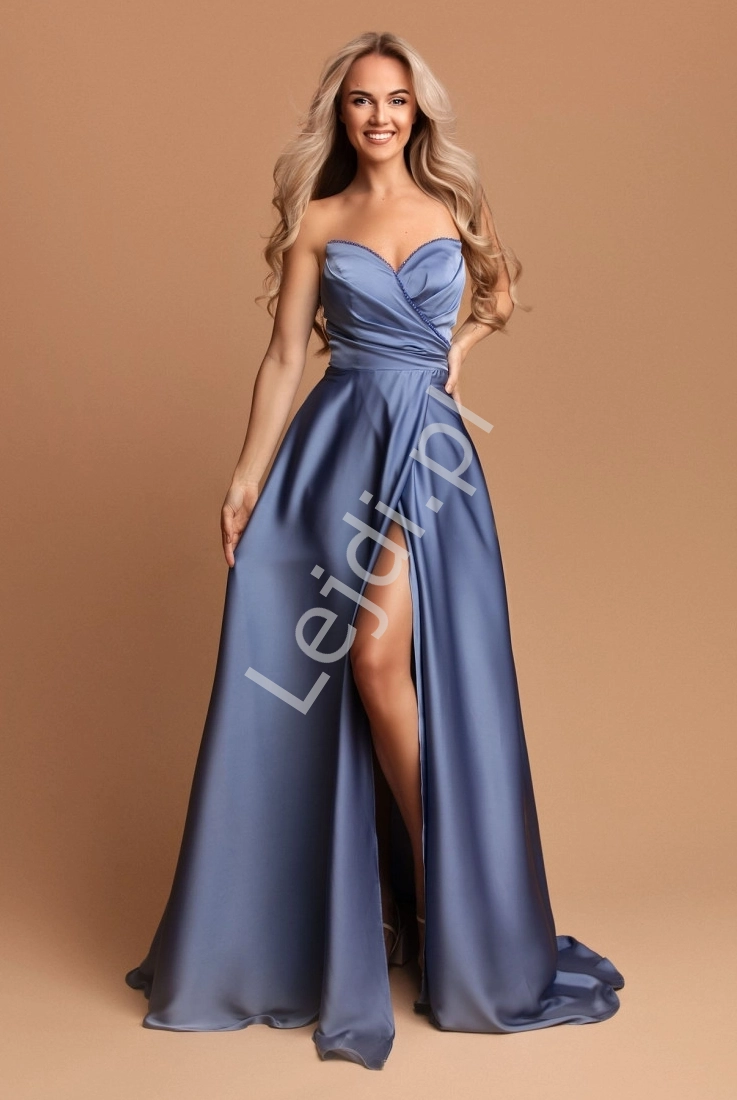 Francuska jeansowa sukienka wieczorowa z gorsetem i delikatnym koralikowym zdobieniem 2458