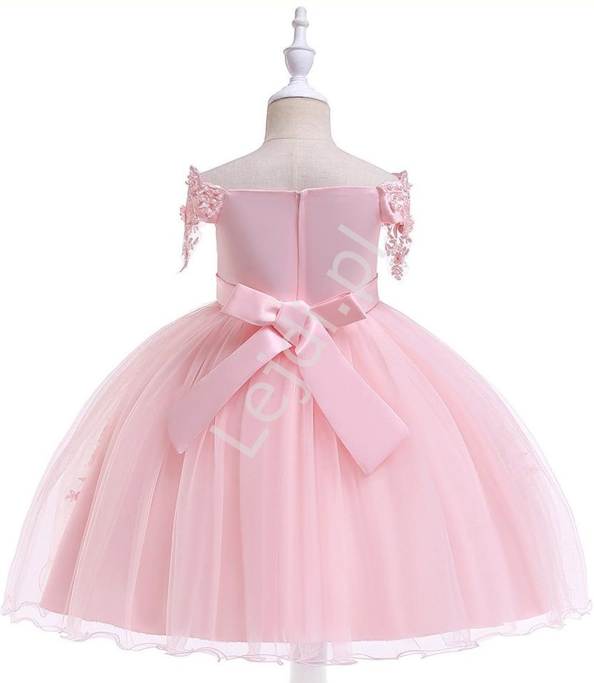 Jasno różowa sukienka dla dziewczynki, zdobiona jak dla małej królewny 057