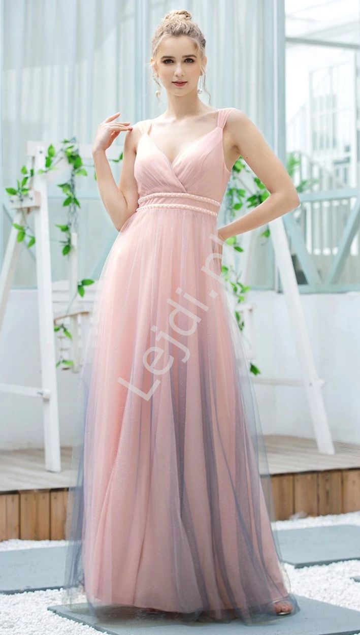 Jasno różowa suknia wieczorowa z cieniowanym tiulem