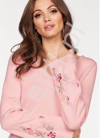 Jasno różowy sweterek boho z rozszerzanymi rękawami i haftowanymi kwiatami Melrose