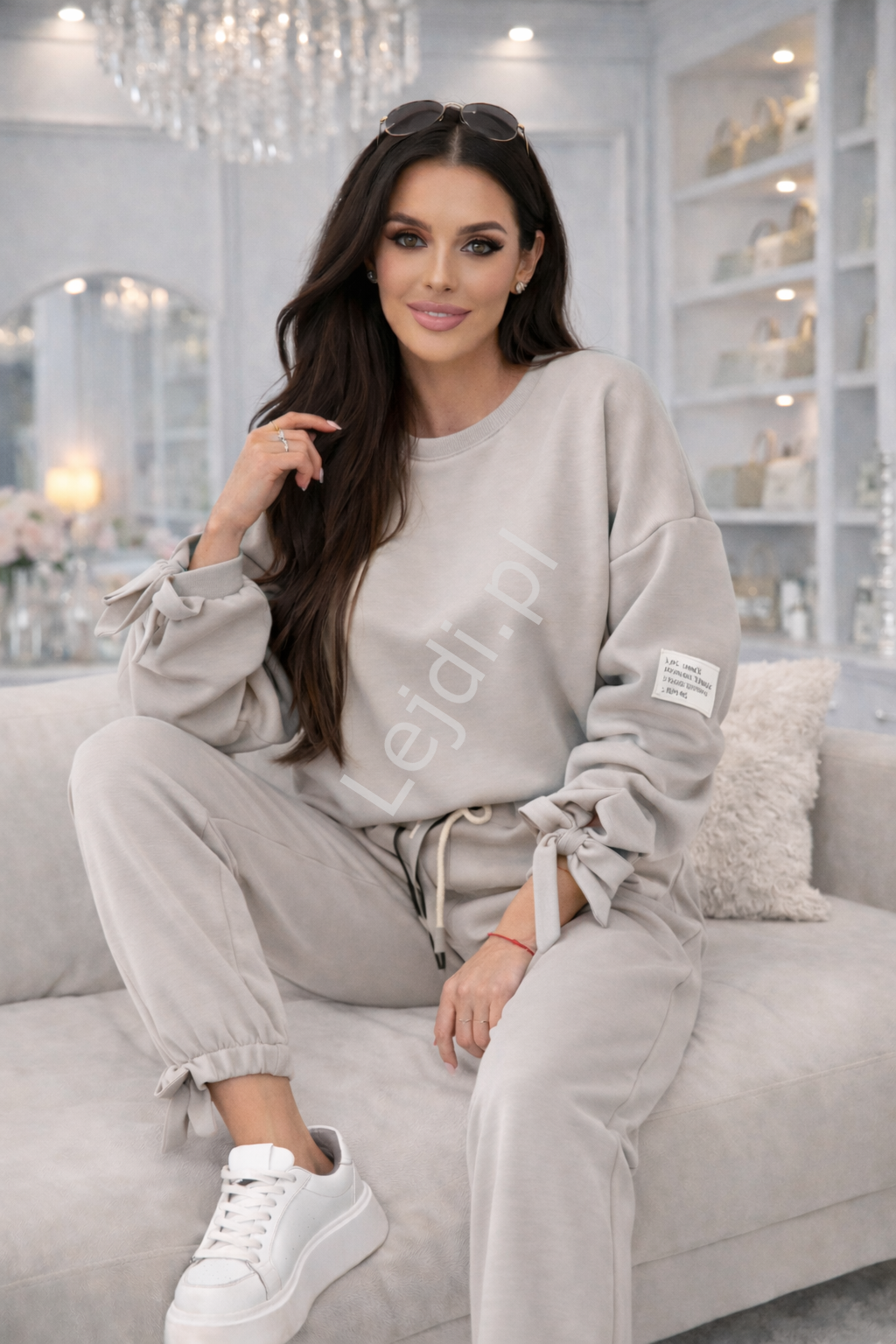 Komplet damskie z wiązanym ściagaczem ciemny beż 7841