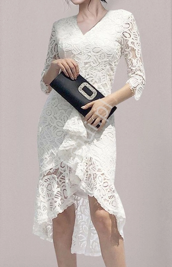 Koronkowa sukienka biała z wydłużonym tyłem 3995