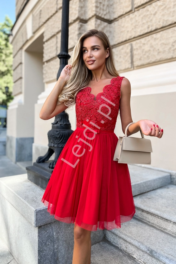 Krótka czerwona sukienka wieczorowa z tiulem HB2206