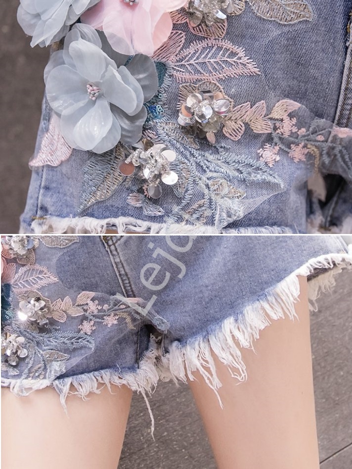 Krótkie jeansowe spodenki z kwiatami 3D 790