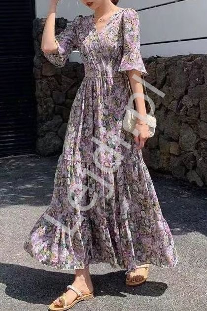 sukienka w kwiaty
