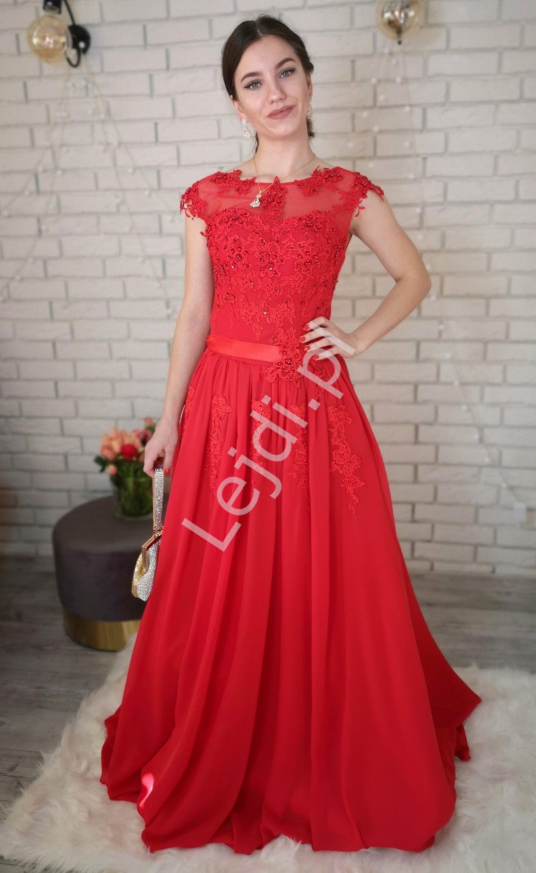balowa suknia czerwona