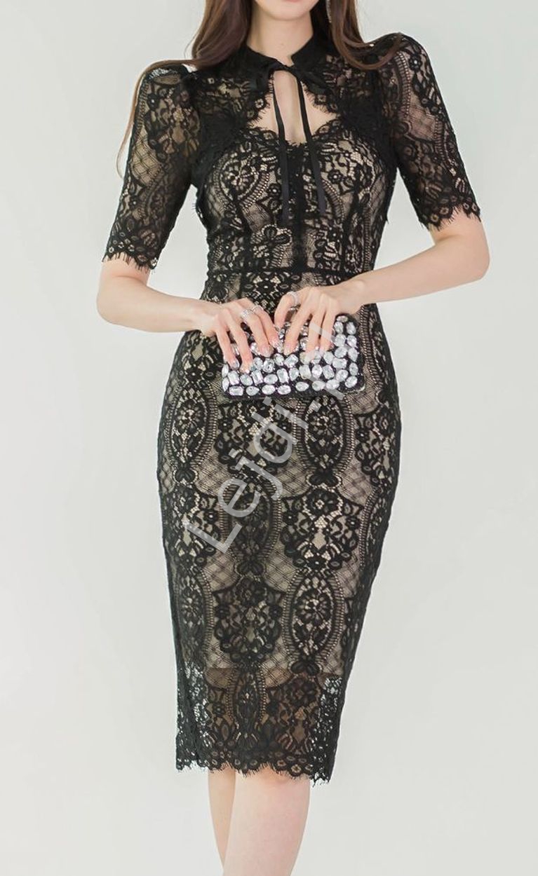 Ołówkowa sukienka koronkowa w czarnym kolorze z beżową podszewką