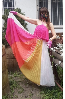Plisowana sukienka kolorowa