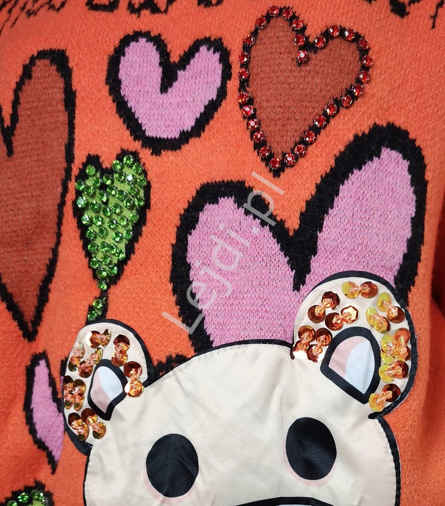 Pomarańczowy sweter w serca z misiem zdobionym cyrkoniami i cekinami