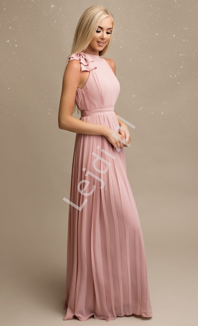 Pudrowo różowa plisowana sukienka na wesele, na studniówkę