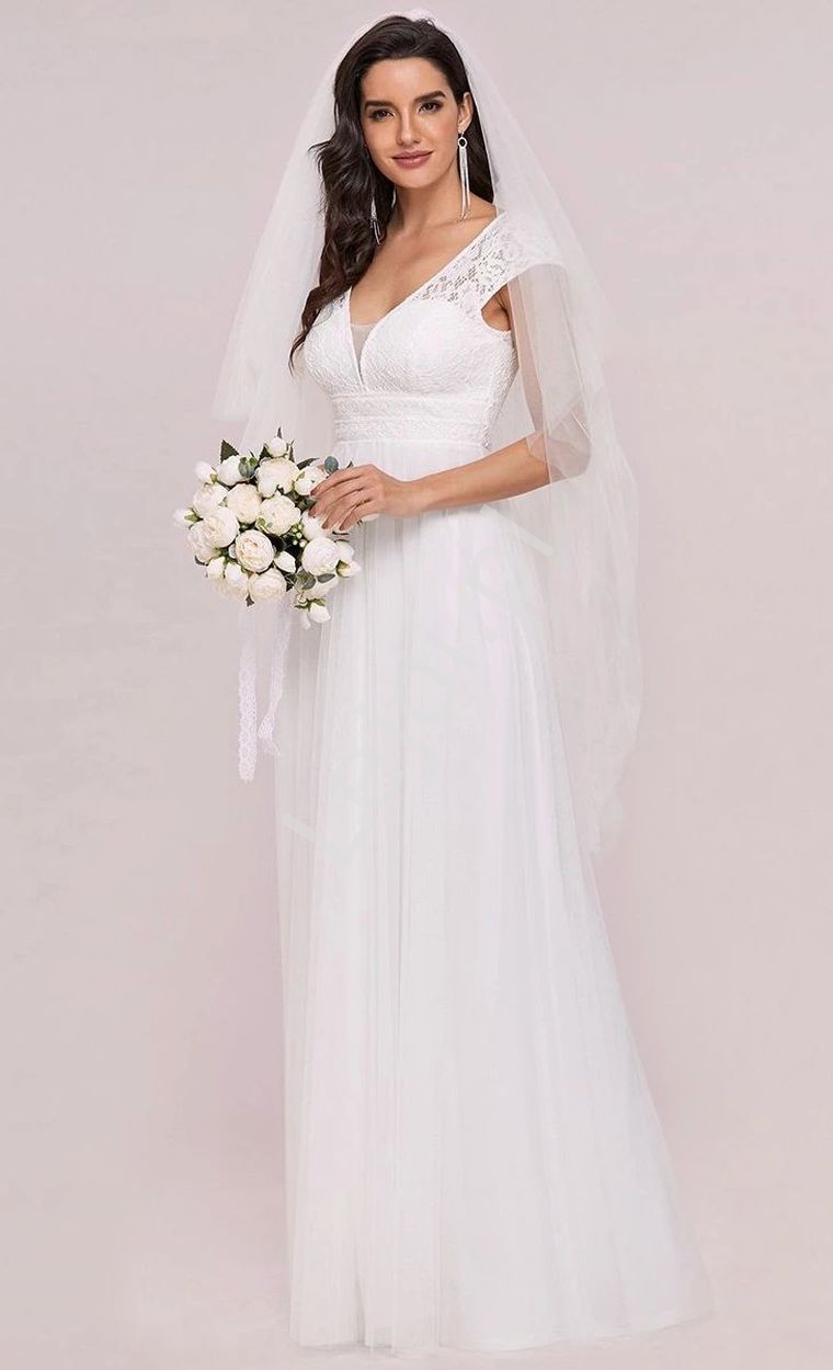 Romantyczna suknia ślubna z koronkową górą